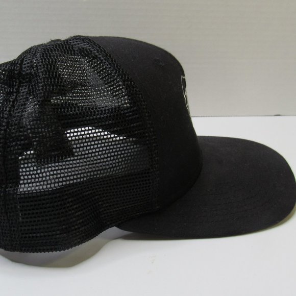 New Era 9/50 Mesh Trucker Adult Black Cap Hat Embroidered Heart Horse Snapback main image 12